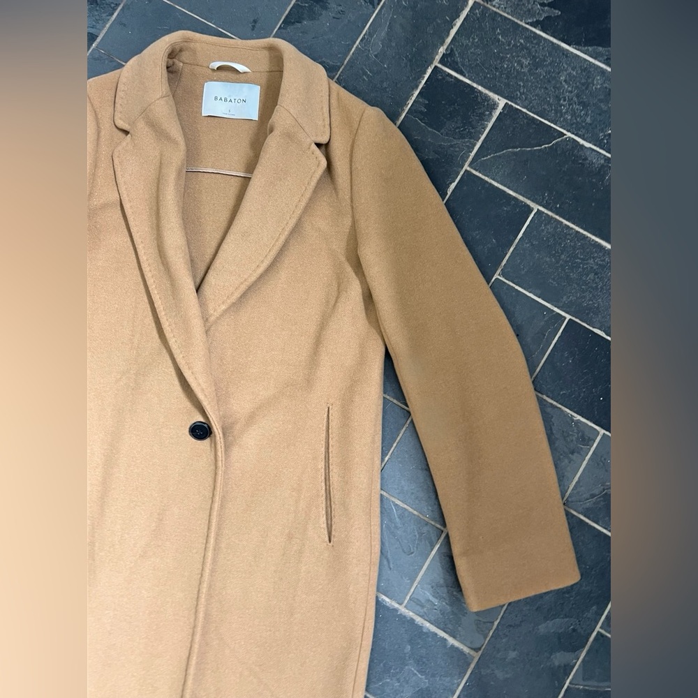 Aritzia Babaton tan camel wool coat size small - Picture 15 of 15